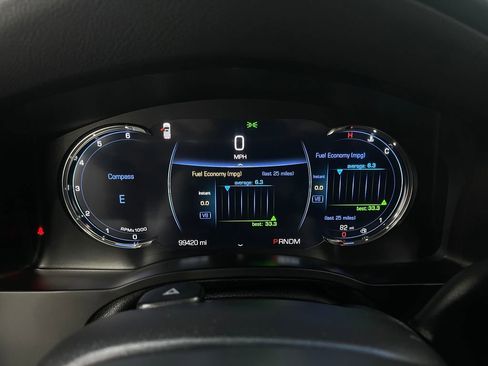 Used 2016 Cadillac Escalade Premium image 23