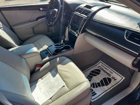 Used 2012 Toyota Camry XLE image 14