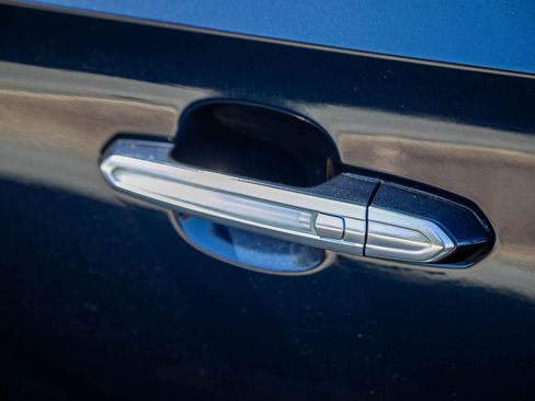 Used 2015 Cadillac XTS Premium image 20