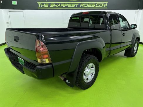 Used 2014 Toyota Tacoma 4x4 Access Cab w/ Convenience Package image 10