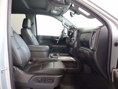 Used 2020 Chevrolet Silverado 2500 LTZ w/ LTZ Premium Package image 20