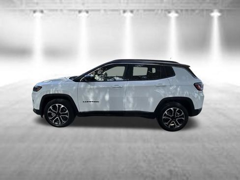 Used 2024 Jeep Compass Limited AWD/4WD image 4