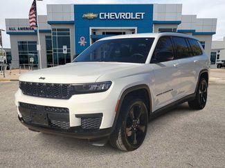 Used 2023 Jeep Grand Cherokee L Laredo AWD/4WD video 1