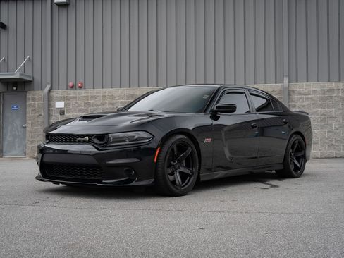 Used 2023 Dodge Charger Scat Pack w/ Plus Group RWD image 3