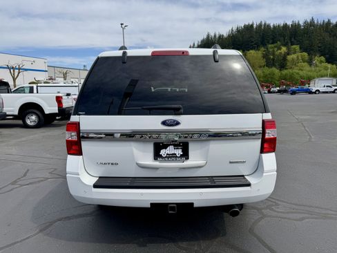 Used 2017 Ford Expedition Limited AWD/4WD image 5