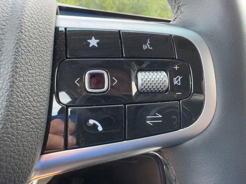 Certified 2025 Genesis G80 2.5T image 17