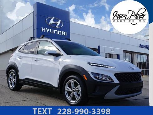 Used 2023 Hyundai Kona SEL w/ Cargo Package FWD image 1