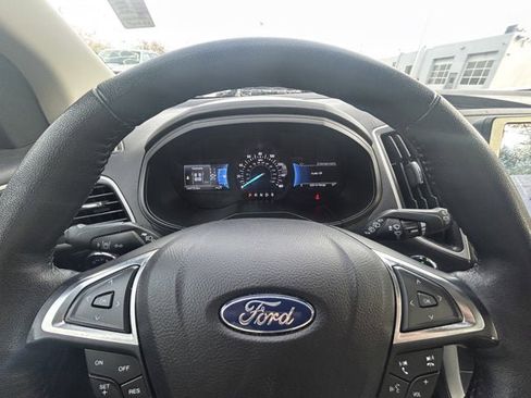 Used 2023 Ford Edge SEL image 15