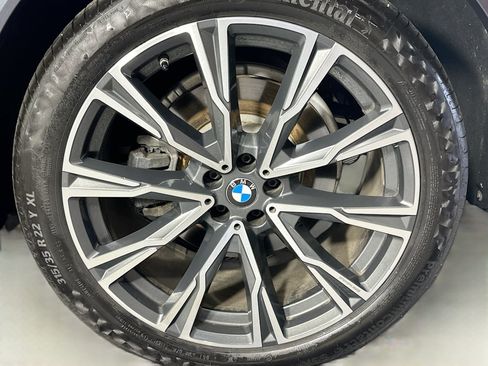 Used 2019 BMW X7 xDrive50i w/ M Sport Package image 43