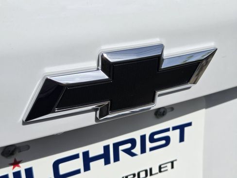 New 2027 Chevrolet Equinox LT w/ Midnight Edition FWD image 13