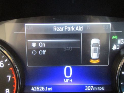 Certified 2022 Ford Explorer XLT w/ Equipment Group 202A image 39