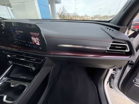 Certified 2024 Chevrolet Traverse RS image 29