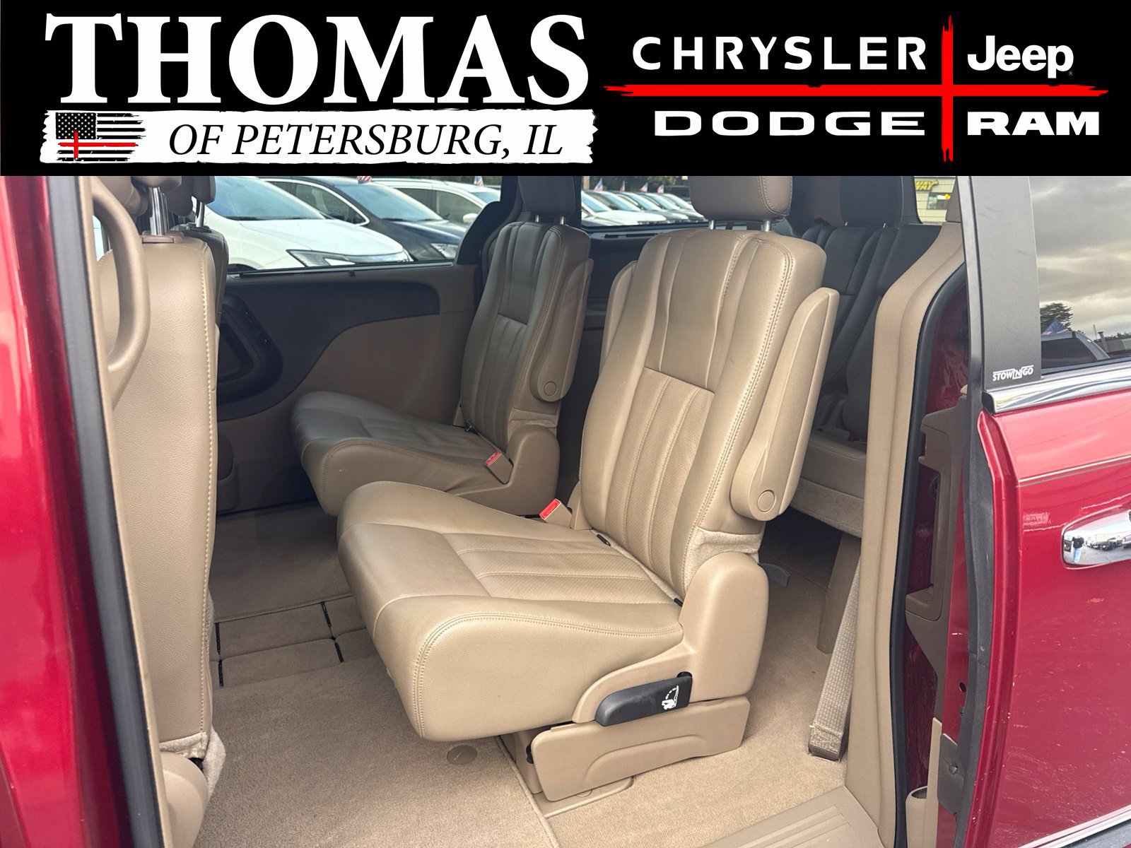Used 2013 Chrysler Town & Country Touring-L FWD image 23