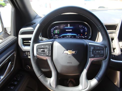 Used 2024 Chevrolet Tahoe LT w/ Luxury Package RWD image 20