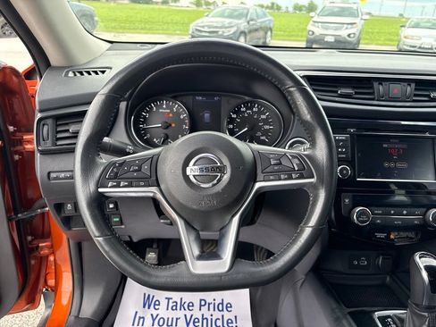 Used 2018 Nissan Rogue SV FWD image 30