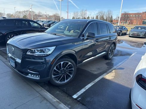 Used 2021 Lincoln Aviator Reserve w/ Equipment Group 202A image 4