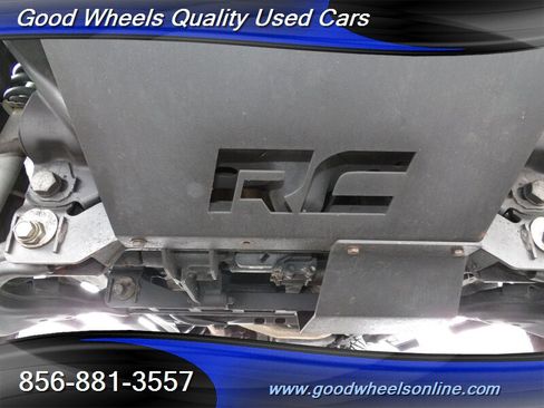 Used 2016 Toyota Tacoma TRD Sport image 28