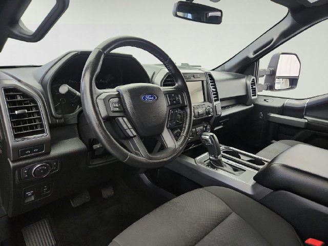 Used 2019 Ford F150 XLT w/ Equipment Group 302A Luxury AWD/4WD image 9