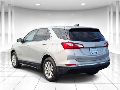 Used 2019 Chevrolet Equinox LT image 3