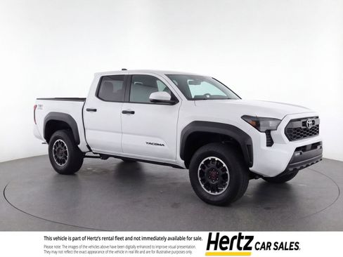 Used 2025 Toyota Tacoma TRD Off-Road AWD/4WD image 1