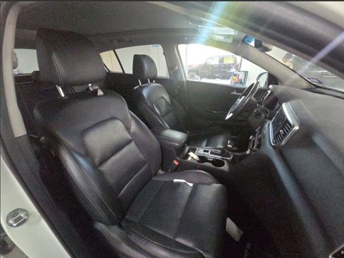Used 2021 Kia Sportage EX w/ EX Technology Package image 19