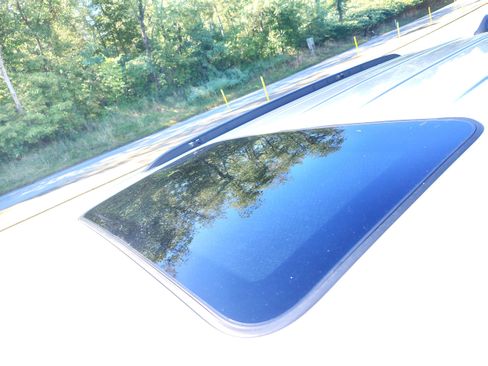 New 2025 Jeep Grand Cherokee Altitude image 27