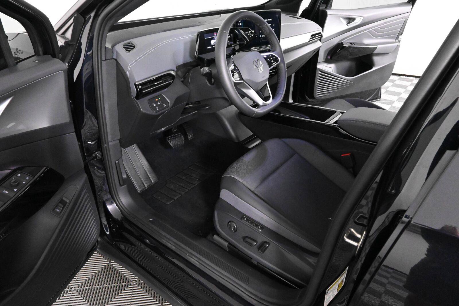 Certified 2023 Volkswagen ID.4 Pro S RWD image 17