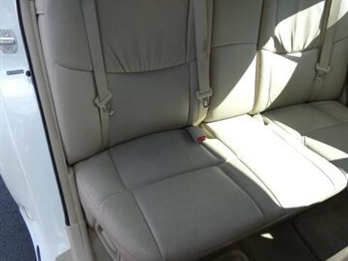 Used 2005 Toyota Avalon Limited image 51
