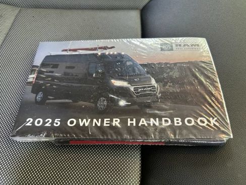 Used 2025 RAM ProMaster 2500 w/ Convenience Group FWD image 32