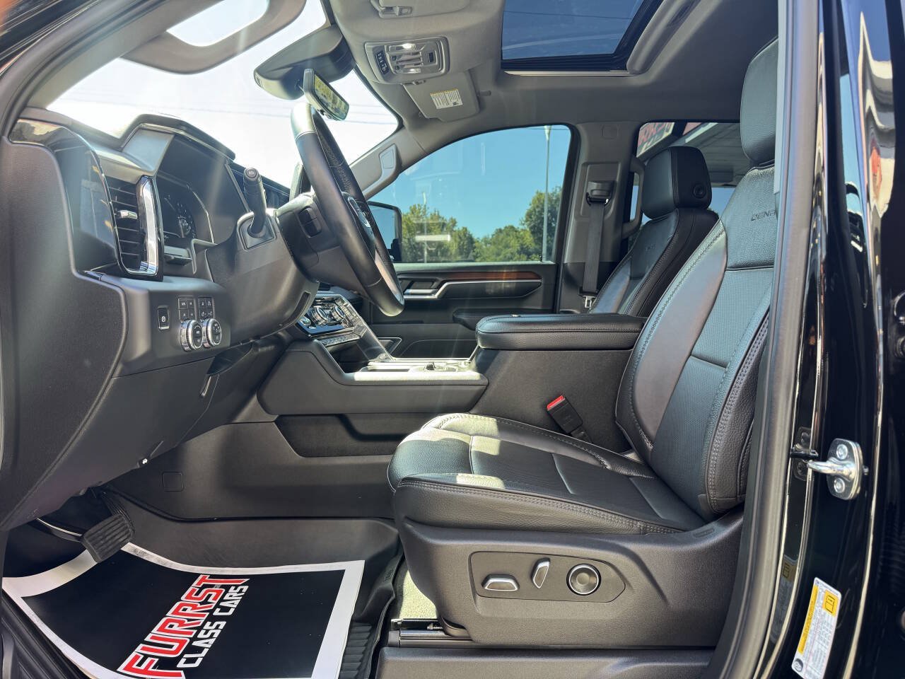 Used 2025 GMC Sierra 3500 Denali w/ Denali Reserve Package AWD/4WD image 20