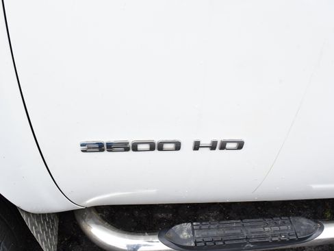 Used 2011 Chevrolet Silverado 3500 W/T image 28