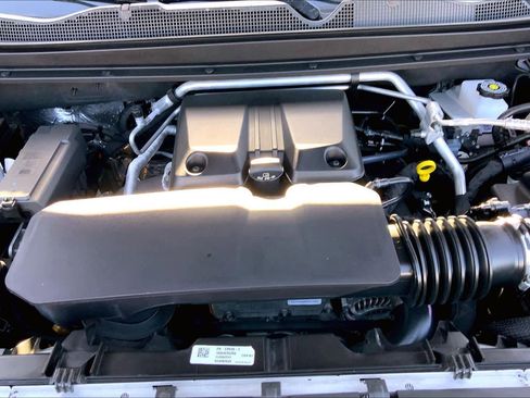 Used 2024 GMC Canyon AT4 image 31