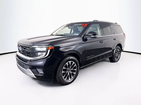 Used 2025 Ford Expedition Platinum AWD/4WD image 7