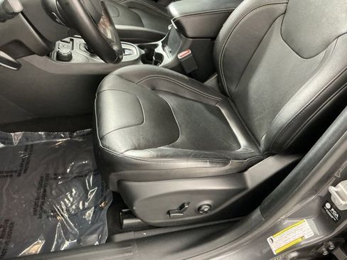 Used 2021 Jeep Cherokee Latitude Lux 80th Anniv w/ Quick Order Package 26U 80TH image 8