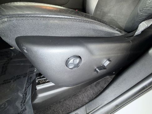 Used 2018 Jeep Grand Cherokee Altitude image 14