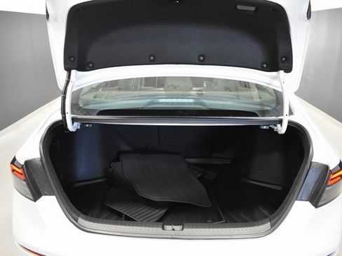 Used 2024 Honda Accord EX image 31