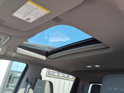 Used 2021 GMC Sierra 1500 Denali w/ Denali Ultimate Package image 8