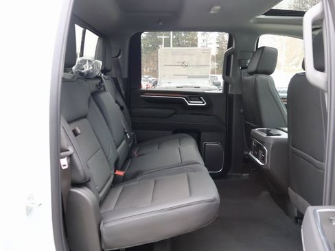 New 2026 GMC Sierra 3500 Denali w/ Denali Reserve Package image 43