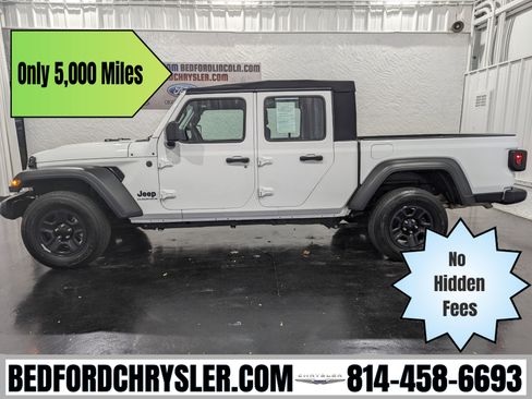 Used 2024 Jeep Gladiator Sport image 1
