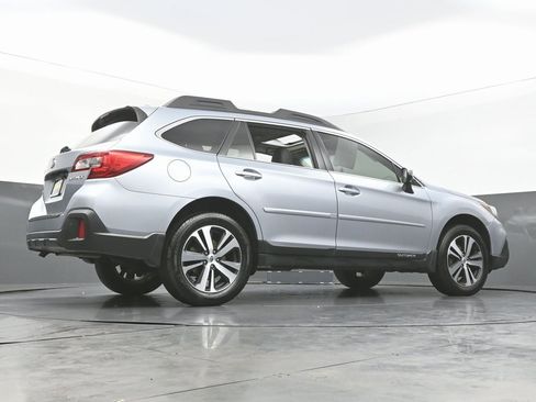 Used 2018 Subaru Outback 2.5i Limited image 49