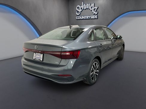 New 2026 Volkswagen Jetta SE image 7