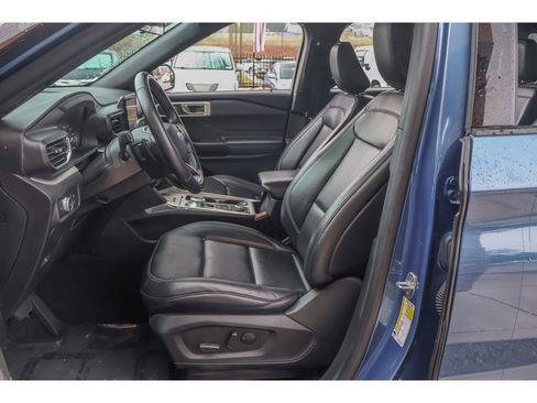Used 2020 Ford Explorer XLT w/ Equipment Group 202A image 10
