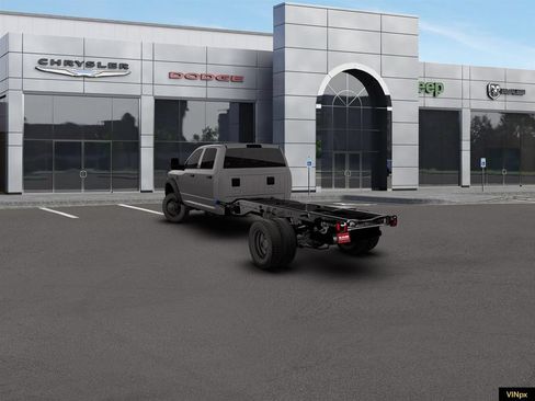 New 2026 RAM 4500 Tradesman w/ Chrome Appearance Group AWD/4WD image 5