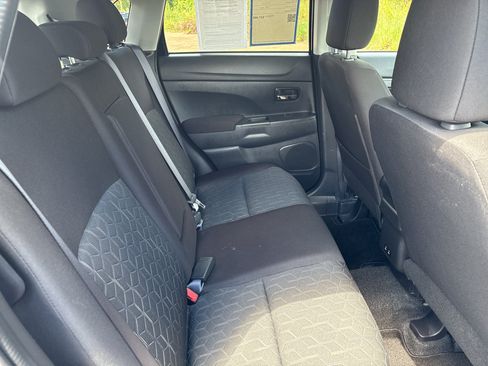 Used 2026 Mitsubishi Outlander Sport AWD image 12