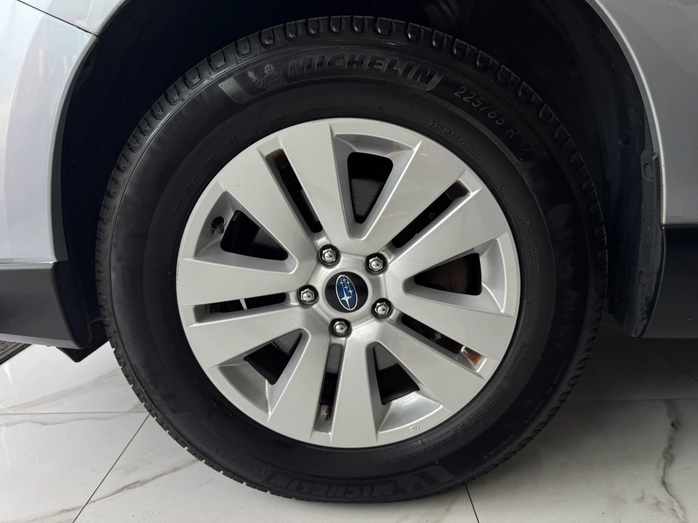 Used 2019 Subaru Outback 2.5i Premium AWD/4WD image 8