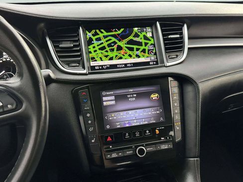 Used 2020 INFINITI QX50 Essential w/ Edition 30 Package AWD/4WD image 29