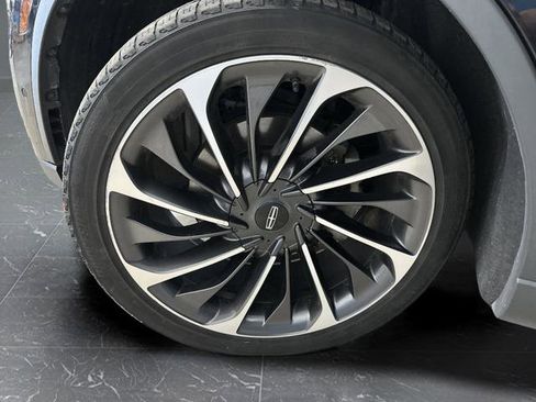 Used 2020 Lincoln Aviator Reserve w/ Equipment Group 202A image 38