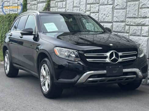 Used 2017 Mercedes-Benz GLC 300 w/ Premium 1 Package image 3