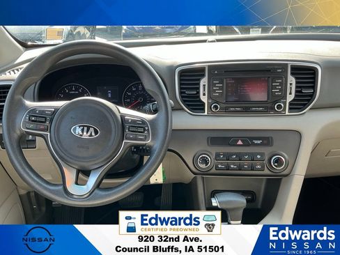 Used 2018 Kia Sportage LX AWD/4WD image 15