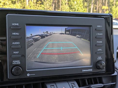 Used 2021 Toyota RAV4 XLE Premium image 16